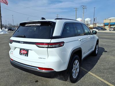 Used 2022 Jeep Grand Cherokee - photo 1