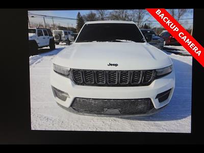 Used 2023 Jeep Grand Cherokee - photo 1