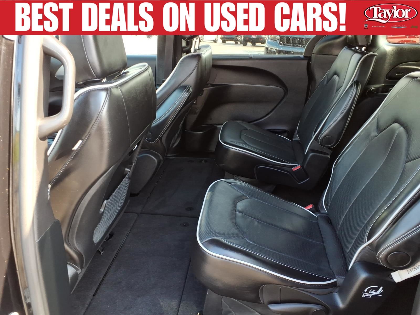 Used 2025 Chrysler Pacifica - photo 16