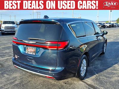 2023 Chrysler Pacifica FWD Minivan for sale #BC8302 - photo 2