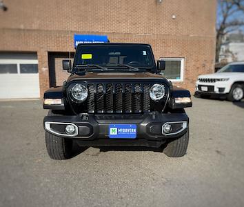 Used 2021 Jeep Gladiator - photo 2