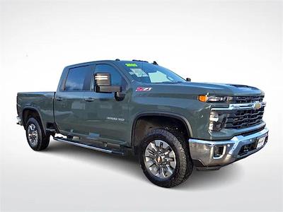 Used 2025 Chevrolet Silverado 3500 - photo 1