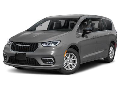 Used 2025 Chrysler Pacifica - photo 1