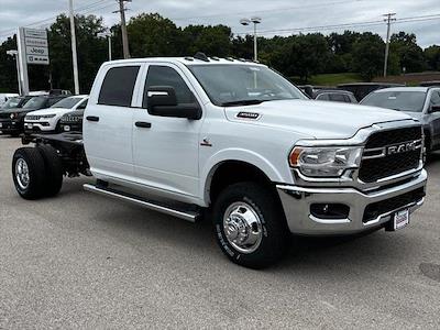 2024 Ram 3500 Crew Cab DRW 4x4, Cab Chassis for sale #24274 - photo 2