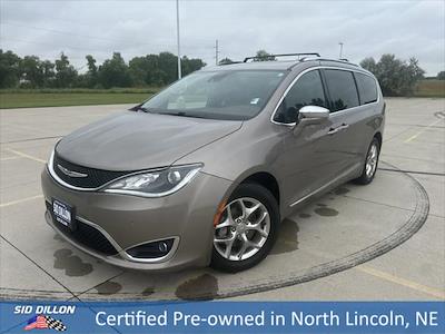 2017 Chrysler Pacifica FWD Minivan for sale #10U1249A - photo 1