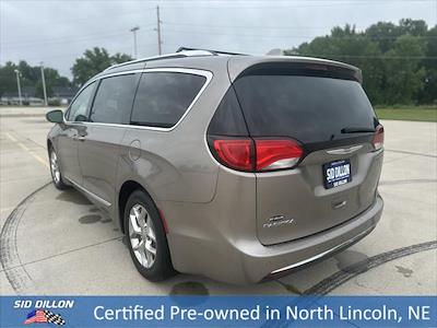 2017 Chrysler Pacifica FWD Minivan for sale #10U1249A - photo 2