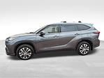 Used 2020 Toyota Highlander XLE for sale #F26012355T1 - photo 4
