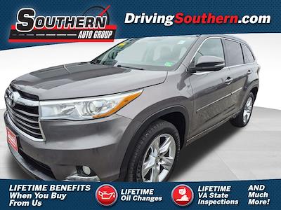 Used 2016 Toyota Highlander - photo 1