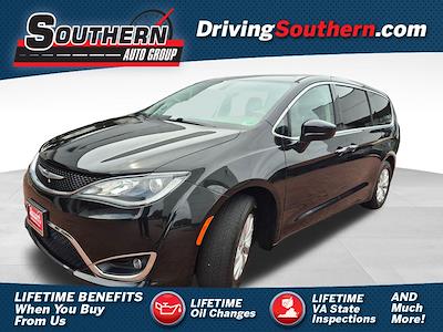 2018 Chrysler Pacifica FWD Minivan for sale #F5G696460A - photo 1