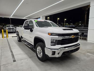 Used 2025 Chevrolet Silverado 2500 - photo 1