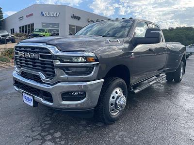 New 2025 Ram 3500 Tradesman Crew Cab 4x4 DRW Pickup for sale #D533673 - photo 1