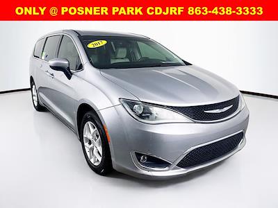 2017 Chrysler Pacifica FWD Minivan for sale #F623963A - photo 1