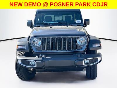 Used 2026 Jeep Gladiator - photo 1