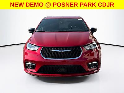 2026 Chrysler Pacifica FWD Minivan for sale #RF255590 - photo 2