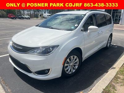 Used 2017 Chrysler Pacifica - photo 1