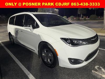 2018 Chrysler Pacifica FWD Minivan for sale #U187458A - photo 1