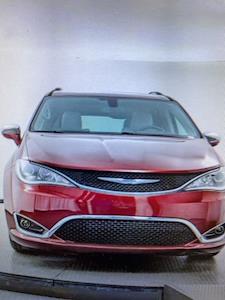 Used 2020 Chrysler Pacifica - photo 1