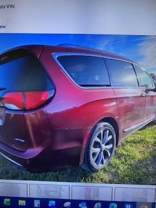 Used 2018 Chrysler Pacifica - photo 1