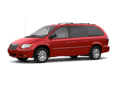 Used 2005 Chrysler Town and Country - photo 1
