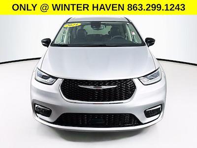 Used 2024 Chrysler Pacifica - photo 1