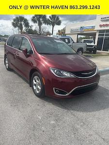 Used 2018 Chrysler Pacifica - photo 1