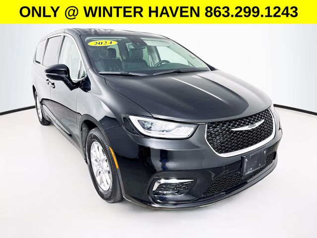 Used 2024 Chrysler Pacifica - photo 1