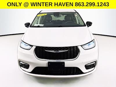 Used 2024 Chrysler Pacifica - photo 1