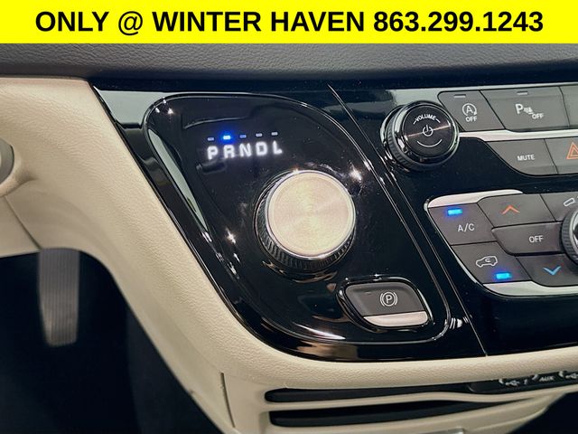 Used 2024 Chrysler Pacifica - photo 18