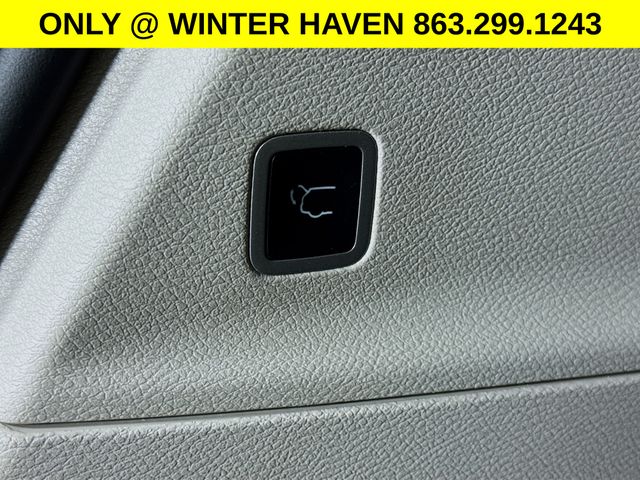 Used 2024 Chrysler Pacifica - photo 27