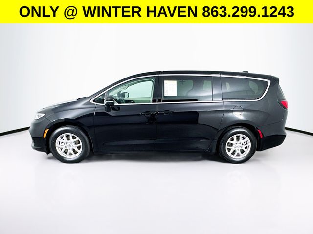 Used 2024 Chrysler Pacifica - photo 6