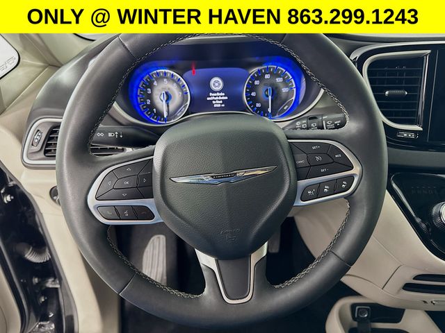 Used 2024 Chrysler Pacifica - photo 13