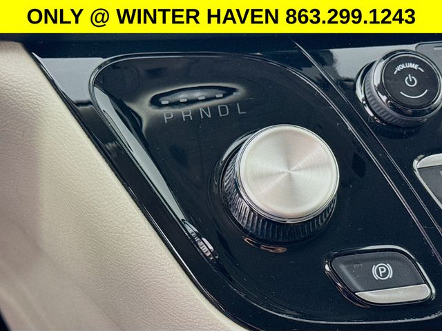 Used 2024 Chrysler Pacifica - photo 18