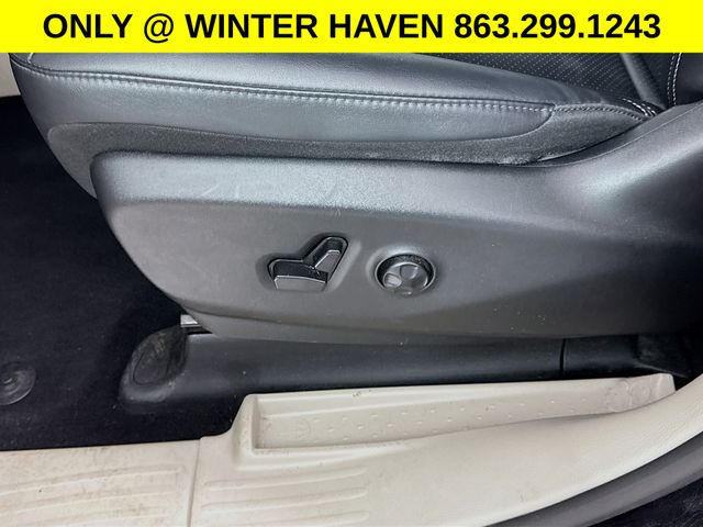 Used 2024 Chrysler Pacifica - photo 20