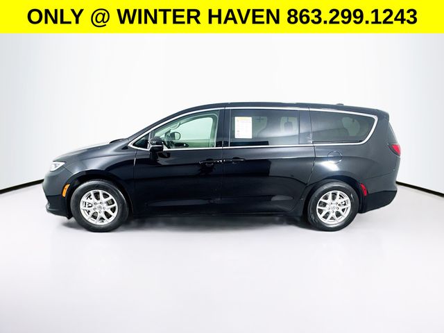 Used 2024 Chrysler Pacifica - photo 6