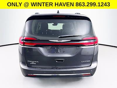 Used 2023 Chrysler Pacifica - photo 1