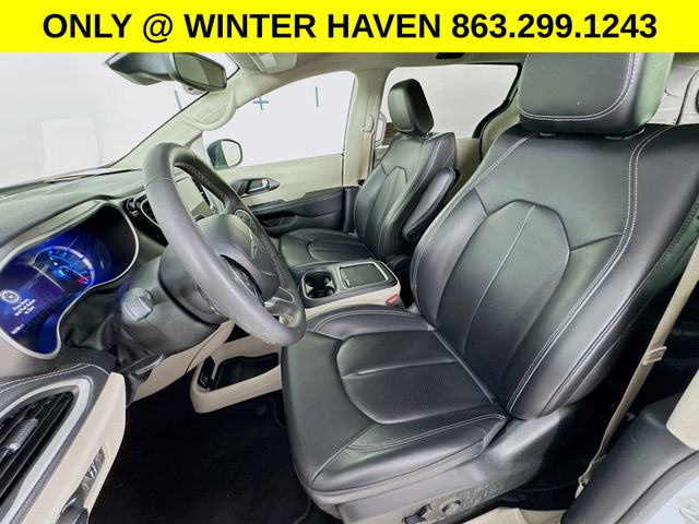 Used 2023 Chrysler Pacifica - photo 21