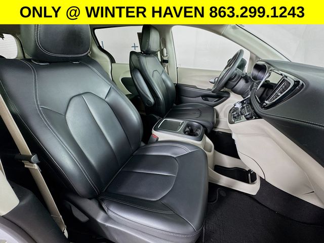 Used 2023 Chrysler Pacifica - photo 31