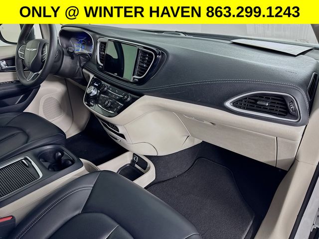 Used 2023 Chrysler Pacifica - photo 32