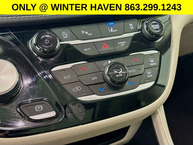 Used 2023 Chrysler Pacifica - photo 18