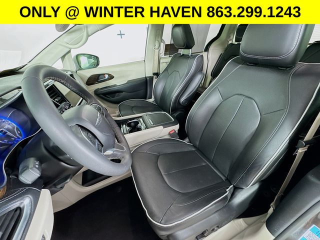Used 2023 Chrysler Pacifica - photo 22