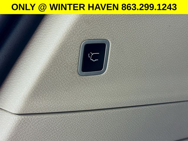 Used 2023 Chrysler Pacifica - photo 29