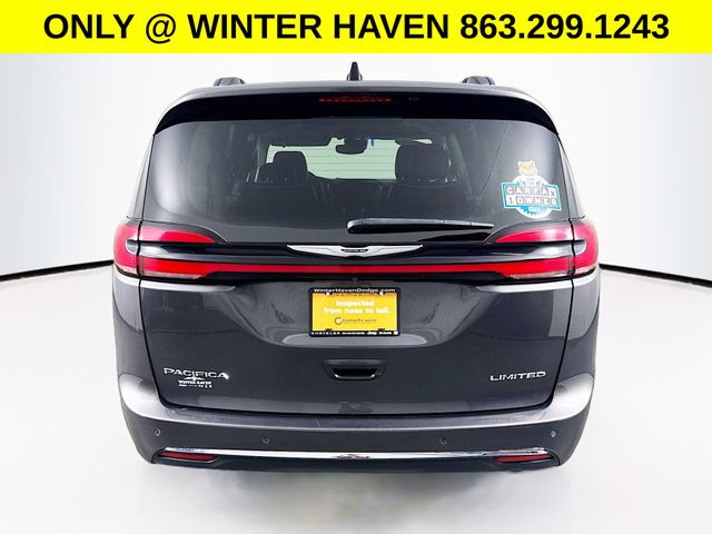 Used 2023 Chrysler Pacifica - photo 8