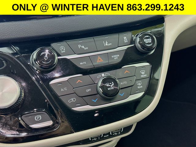 Used 2023 Chrysler Pacifica - photo 17