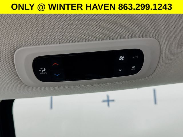Used 2023 Chrysler Pacifica - photo 25
