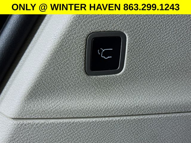 Used 2023 Chrysler Pacifica - photo 27