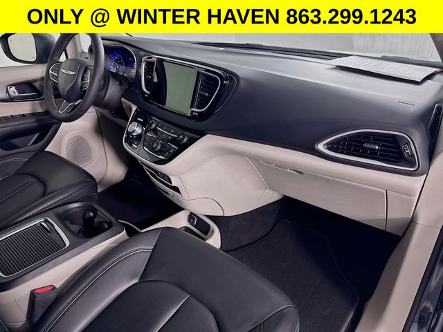 Used 2023 Chrysler Pacifica - photo 32