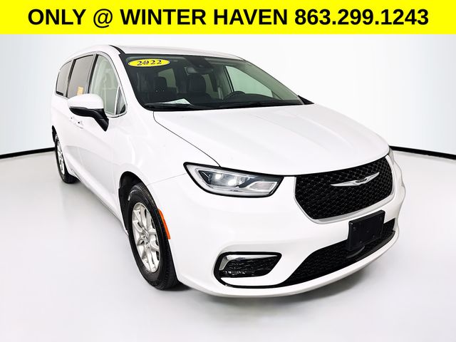 Used 2023 Chrysler Pacifica - photo 1