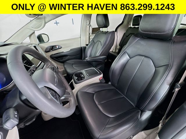 Used 2023 Chrysler Pacifica - photo 21