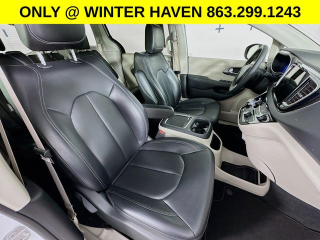 Used 2023 Chrysler Pacifica - photo 31