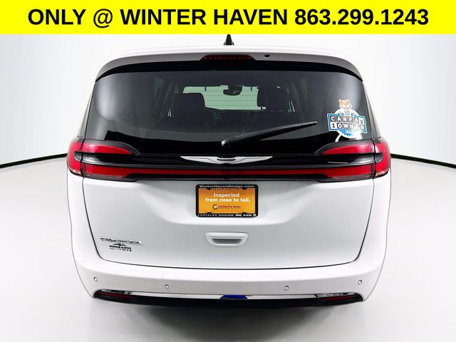 Used 2023 Chrysler Pacifica - photo 8